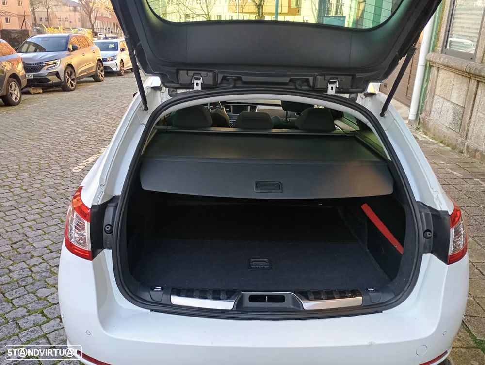 Peugeot 508 SW BlueHDi 120 EAT6 Stop&Start Allure - 4