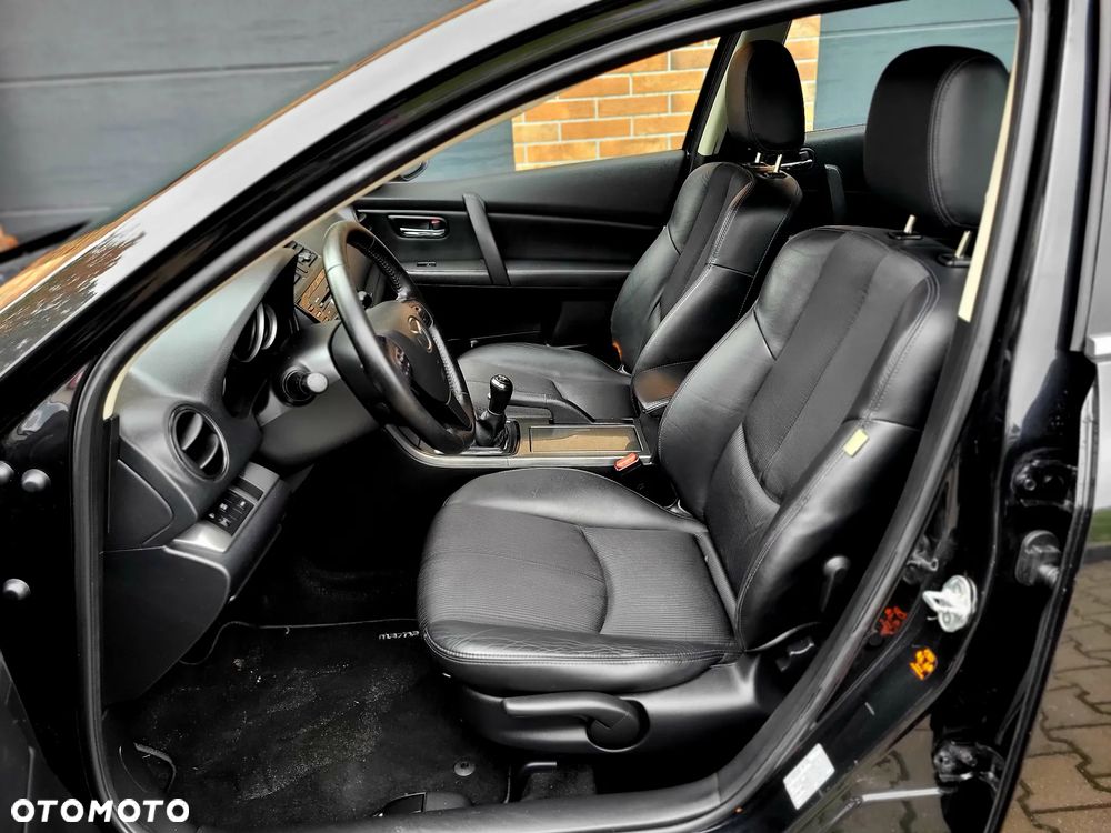 Mazda 6 2.2 CD Exclusive + - 18