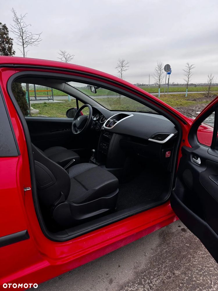 Peugeot 207 1.4 Trendy - 10