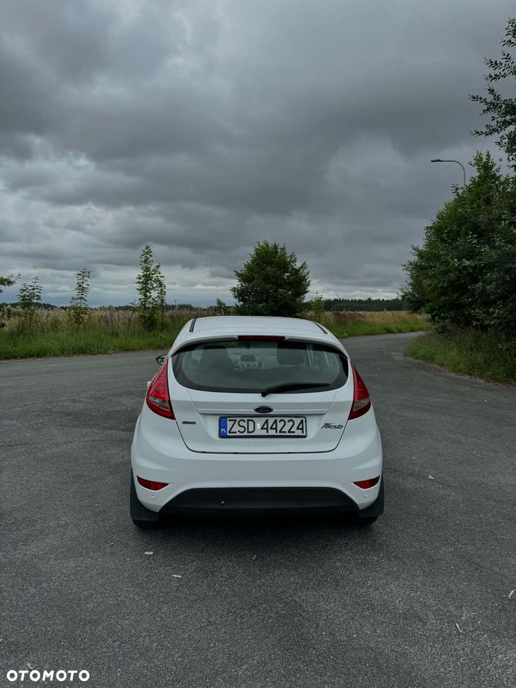 Ford Fiesta 1.6 TDCi DPF Trend - 5
