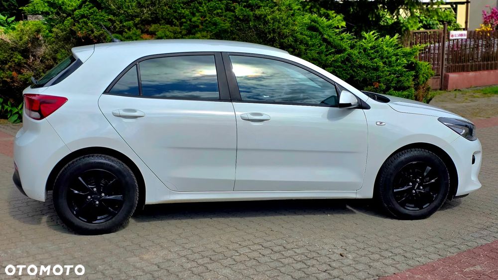 Kia Rio 1.2 Dream Team Edition - 19