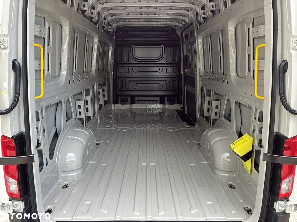 Volkswagen Crafter 35 AUTOMAT/Fugron, 2.0 BiTDI 177 KM, Wysoki dach, r. o. 4490mm - 14