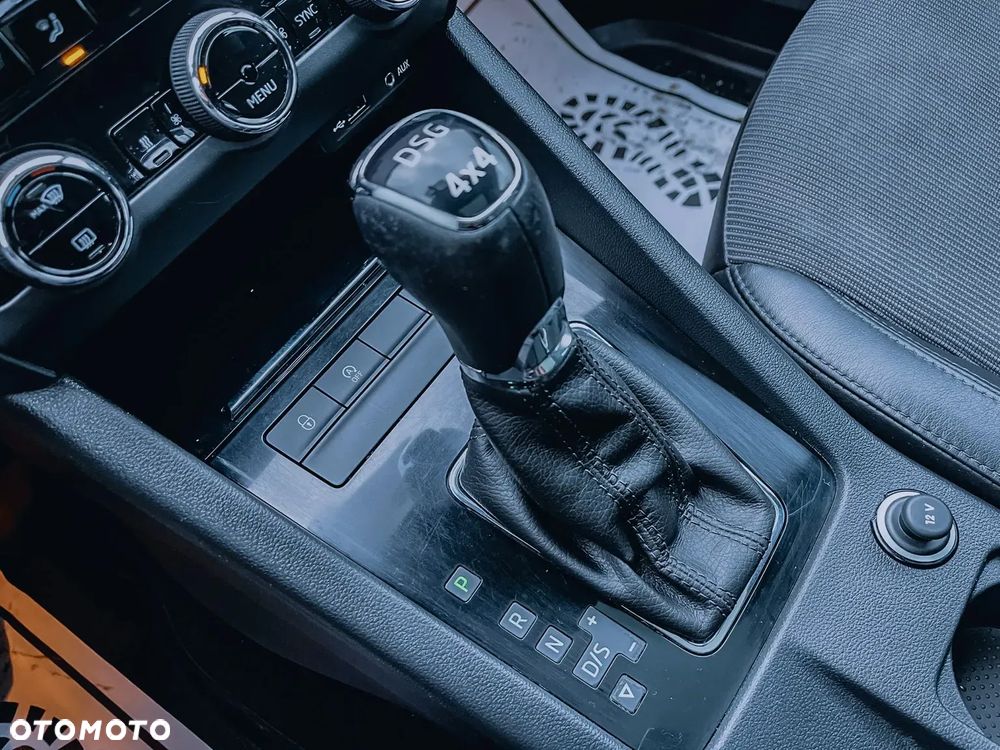 Skoda Octavia 2.0 TDI 4x4 DSG Style - 20