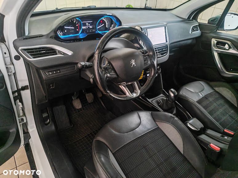 Peugeot 2008 1.6 BlueHDi Allure - 8