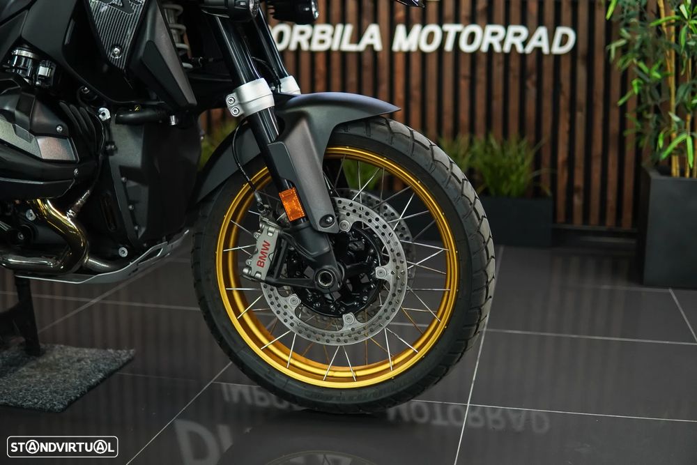 BMW R 1300 GS TRIPLE BLACK C/RODAS RAIOS DOURADAS - 9