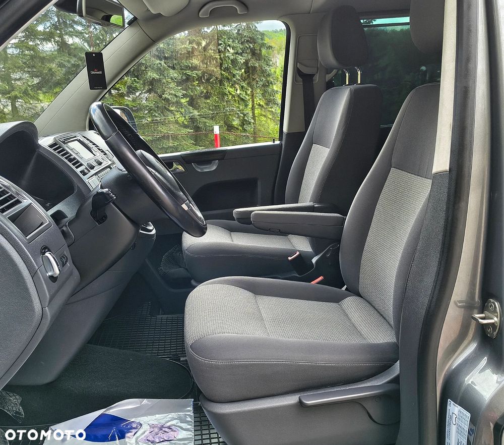 Volkswagen Caravelle - 23