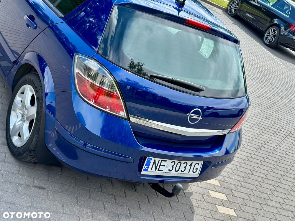 Opel Astra 1.6 NAVI - 9