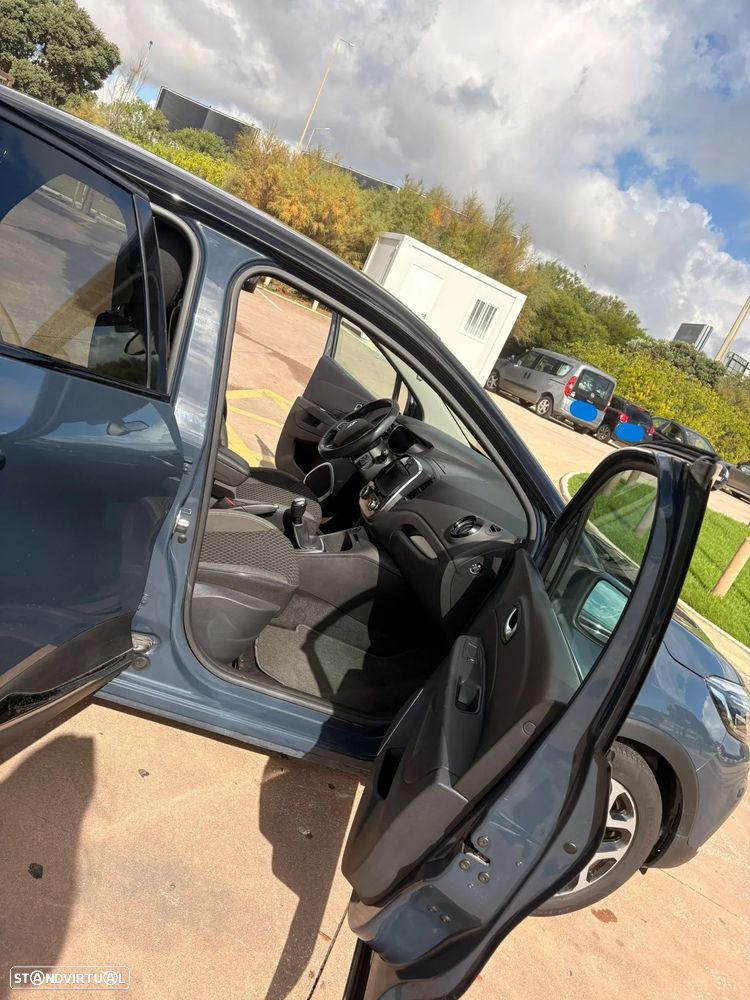 Renault Captur 0.9 TCE Exclusive - 9