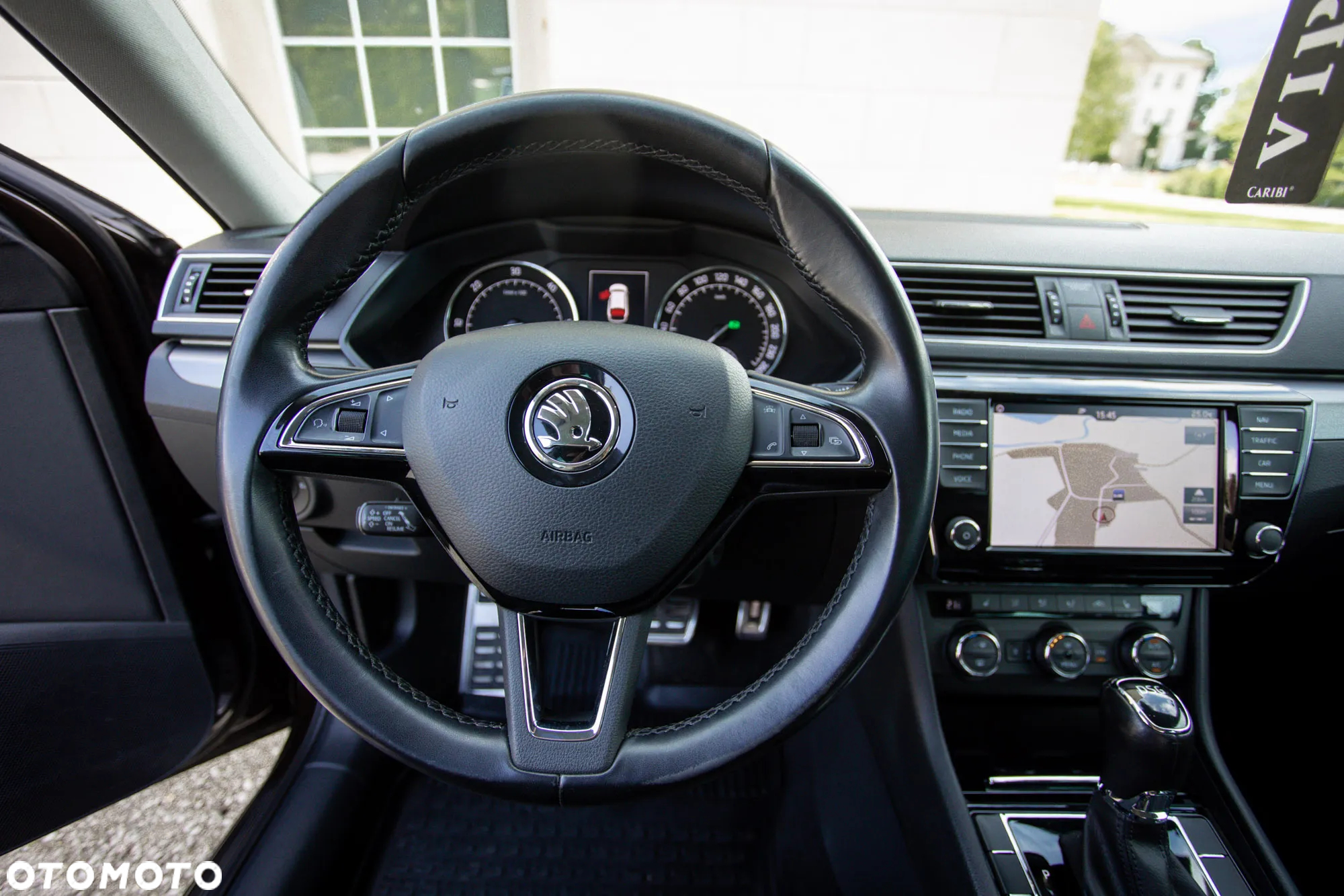 Skoda Superb Combi 2.0 TDI DSG L&K - 31