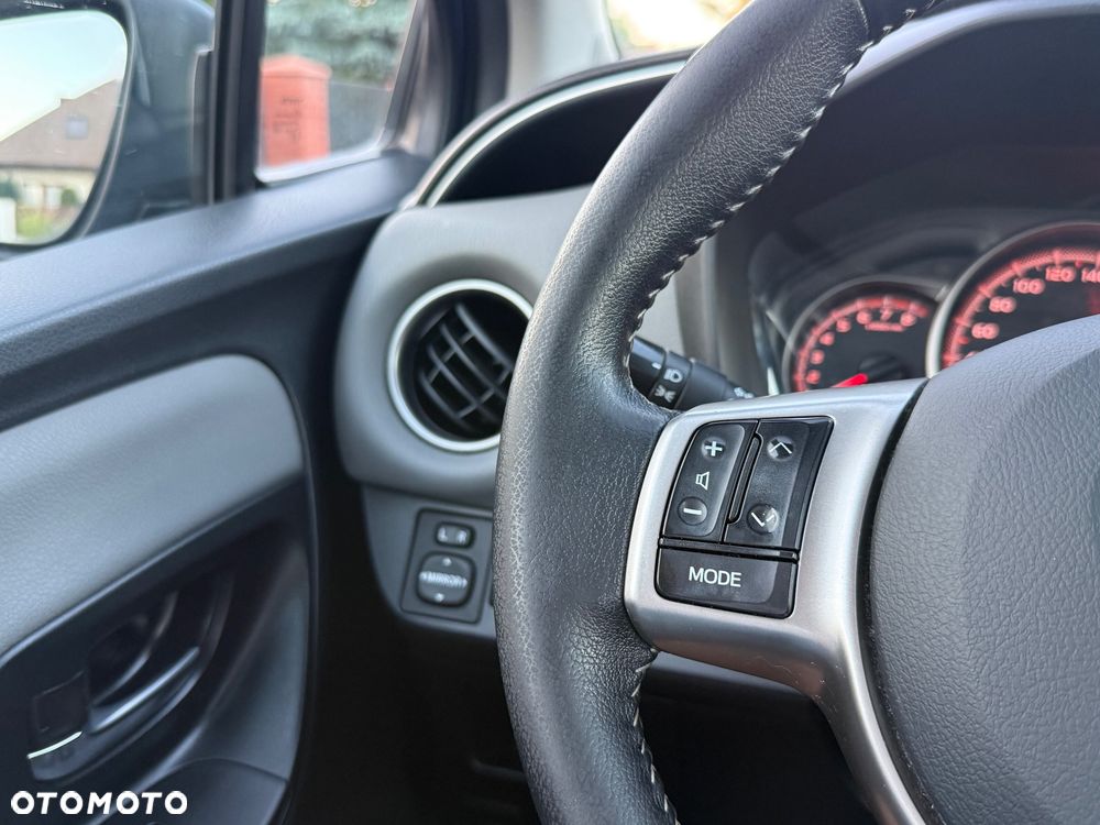 Toyota Yaris 1.33 Dynamic EU6 - 25