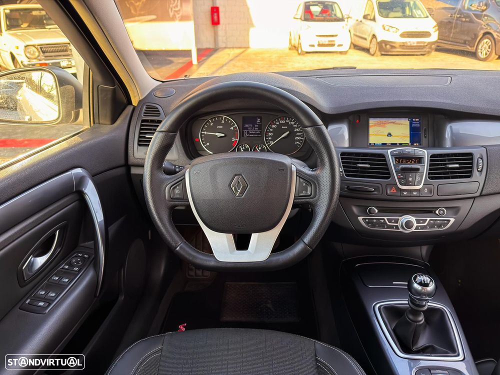 Renault Laguna Break 2.0 dCi GT 4Control - 19