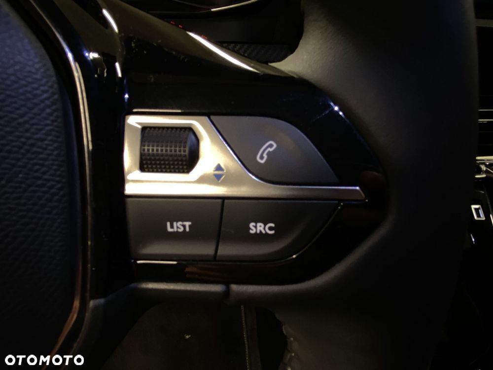 Peugeot 2008 - 21