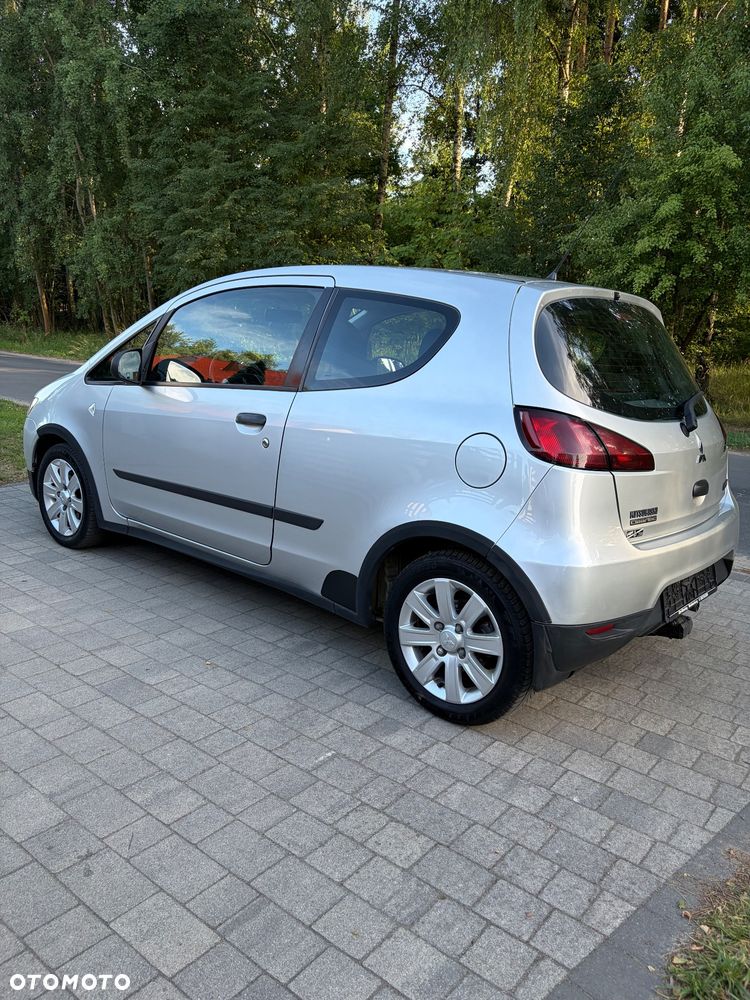 Mitsubishi Colt - 2