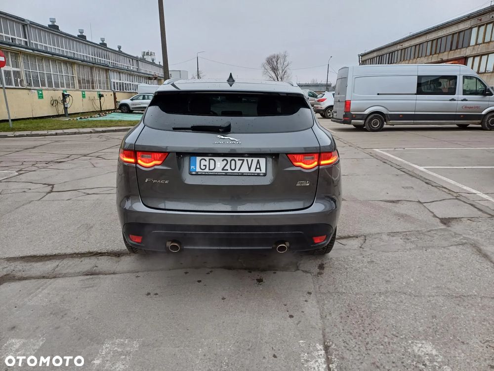 Jaguar F-Pace 2019 photo 4