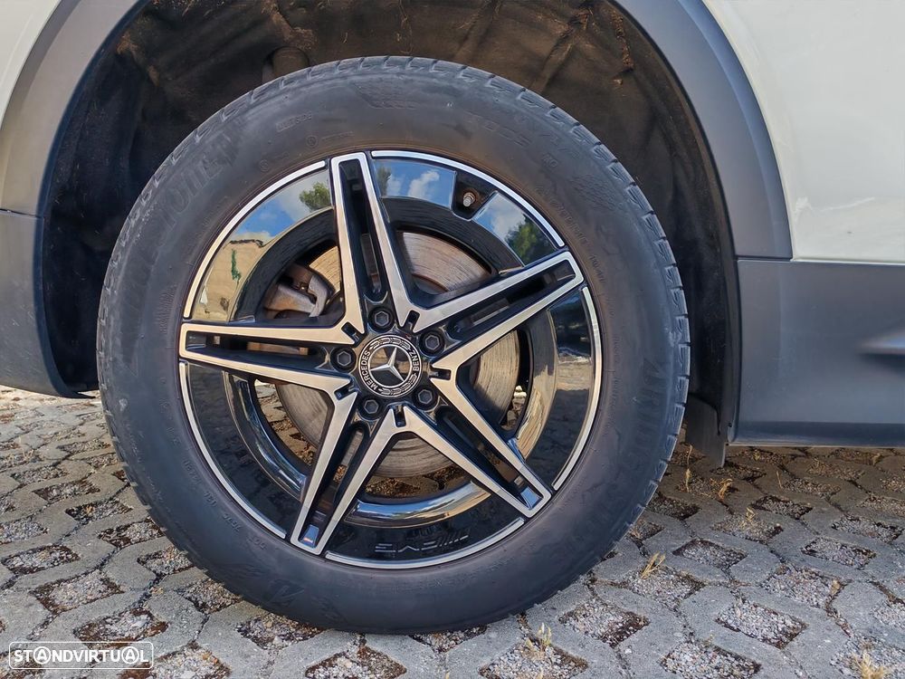 Mercedes-Benz EQB 350 4Matic AMG Line - 5