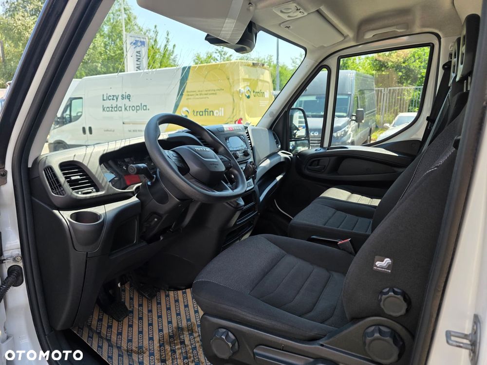 Iveco 35C16 Kontener z Winda 8ep Silnik 3L Bliźniaki 2300 wysoki ! - 15