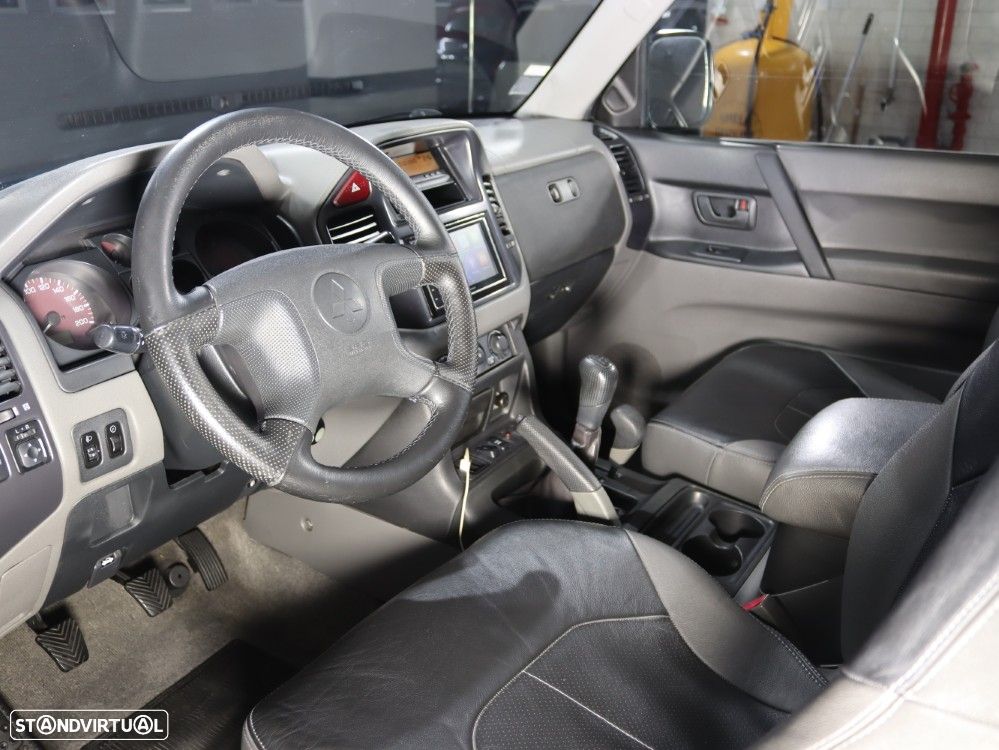 Mitsubishi Pajero 3.2 DI-D GLS ABS - 6