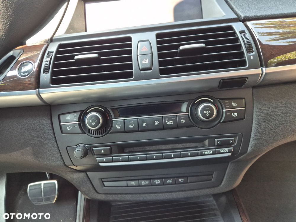 BMW X5 xDrive35i - 13