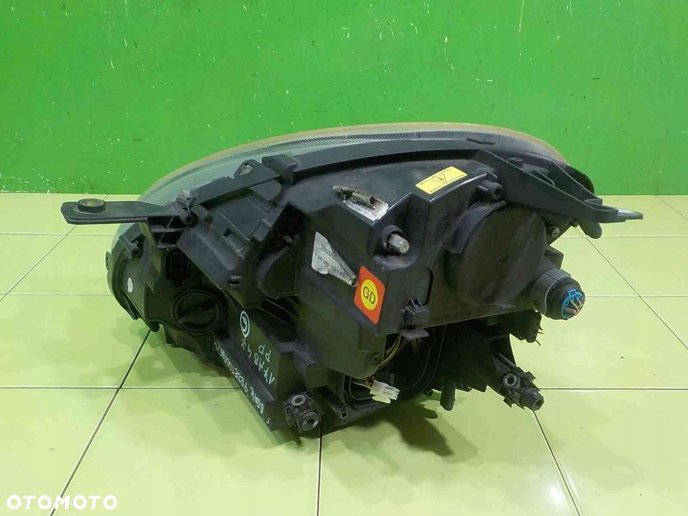 ALFA ROMEO GIULIETTA 1.4 TB 11r XENON lampa prawa przod - 4