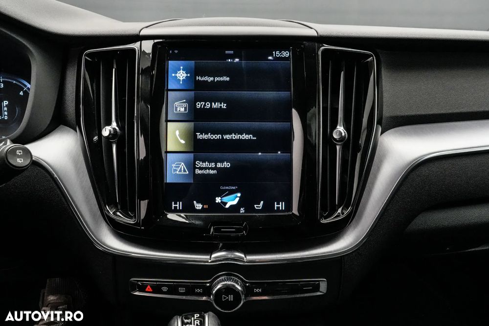 Volvo XC 60 D4 Momentum Pro - 19