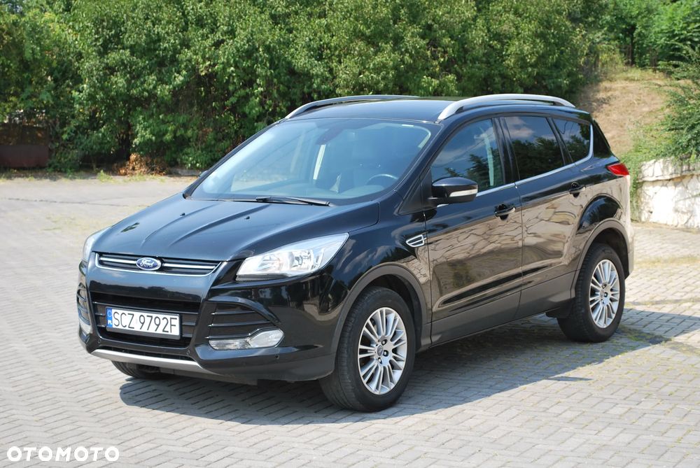 Ford Kuga 2.0 TDCi 2x4 Titanium - 2