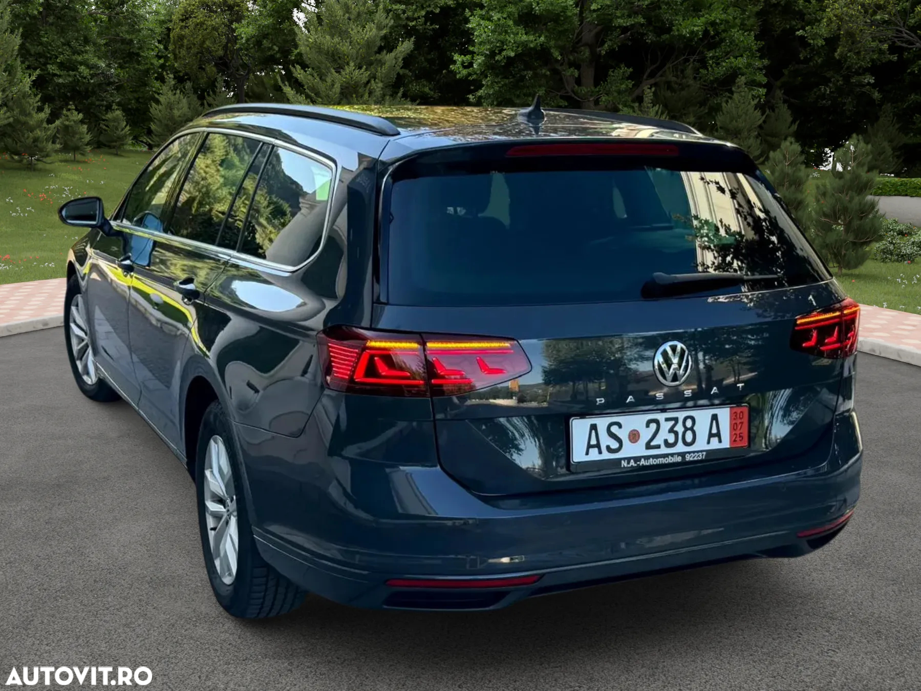 Volkswagen Passat 2.0 TDI (BlueMotion Technology) DSG Highline - 31