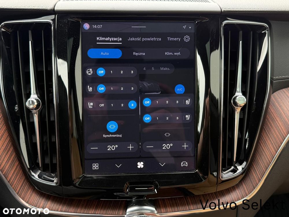 Volvo XC 60 T8 Plug-In Hybrid AWD Ultra Bright - 19