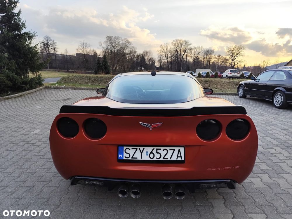 Chevrolet Corvette - 3