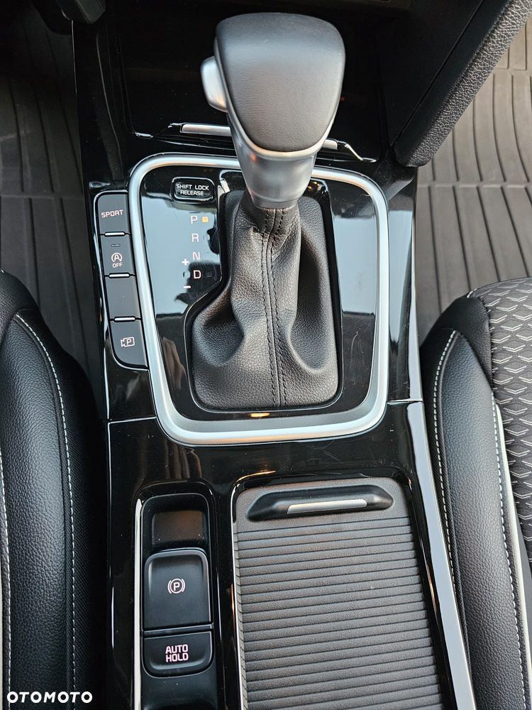 Kia XCeed 1.5 T-GDI Business Line DCT - 23