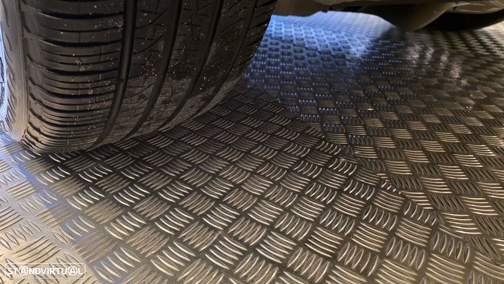 Land Rover Range Rover Sport D250 (SDV6) HSE Dynamic - 33