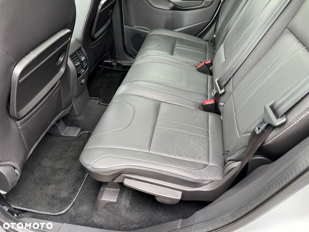 Ford Kuga 2.0 TDCi 2x4 Individual - 8