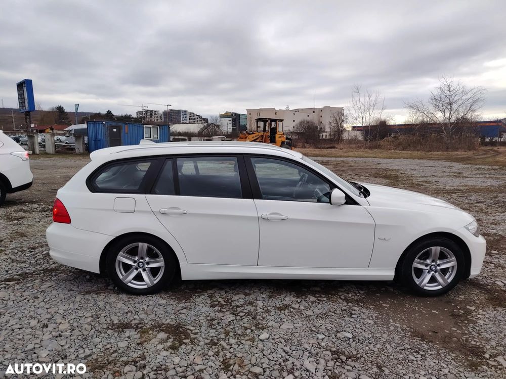 BMW Seria 3 320i Aut. Edition Exclusive - 3