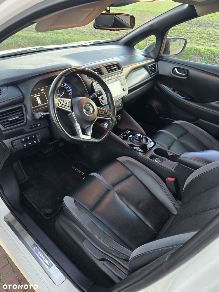 Nissan Leaf 40kWh N-Connecta - 12
