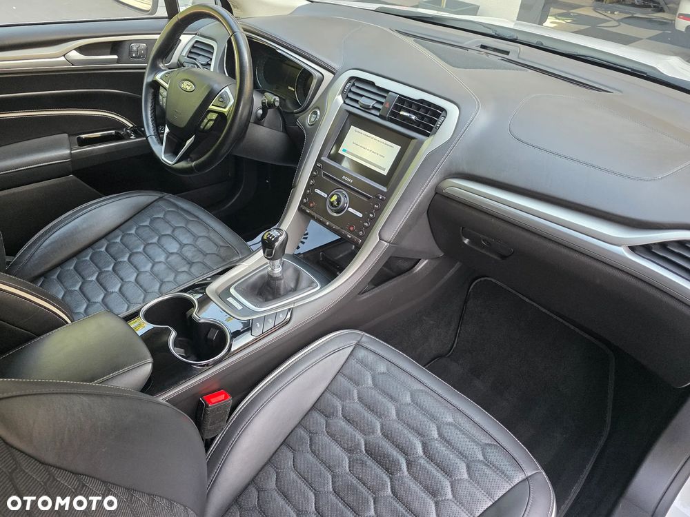 Ford Mondeo - 21