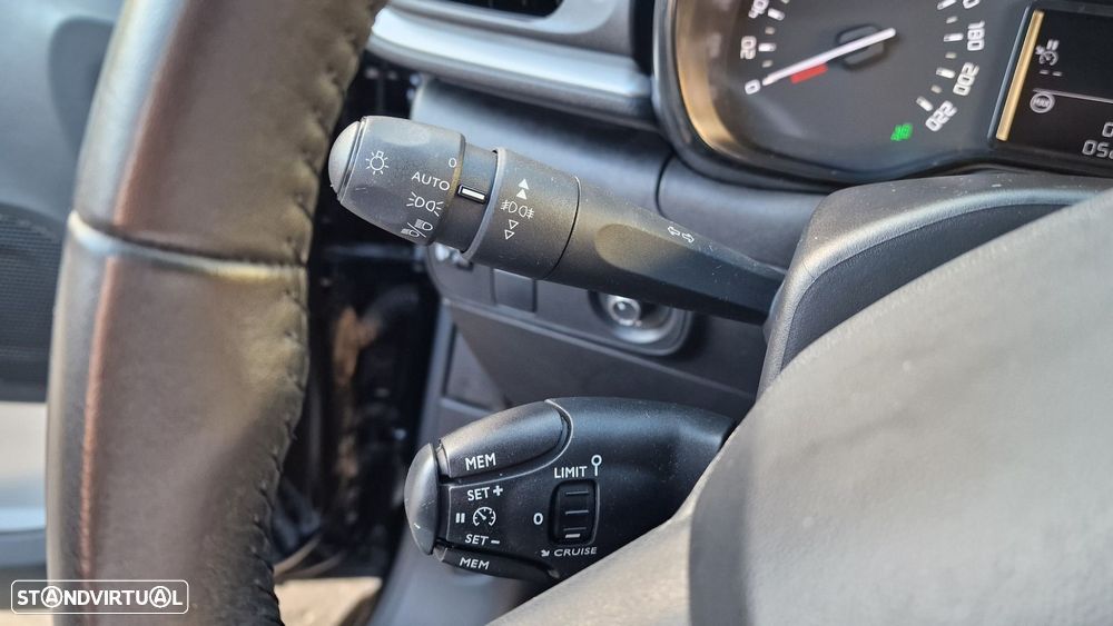 Citroën C3 1.2 PureTech Shine EAT6 - 16