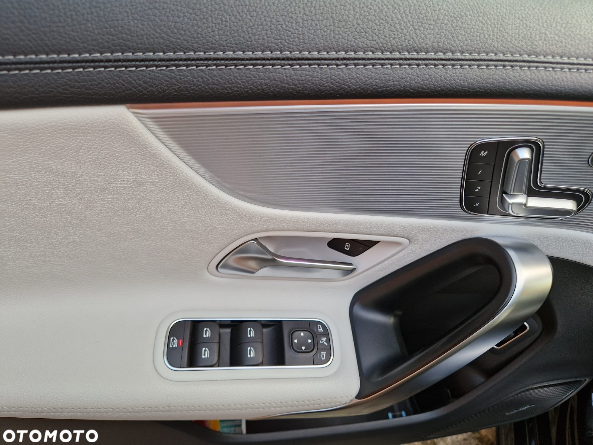 Mercedes-Benz CLA 250 4-Matic 7G-DCT - 36