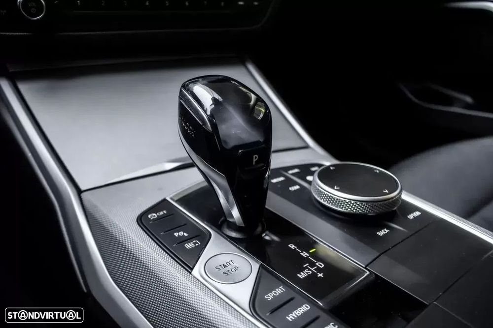 BMW 330 e Line Luxury Auto - 18