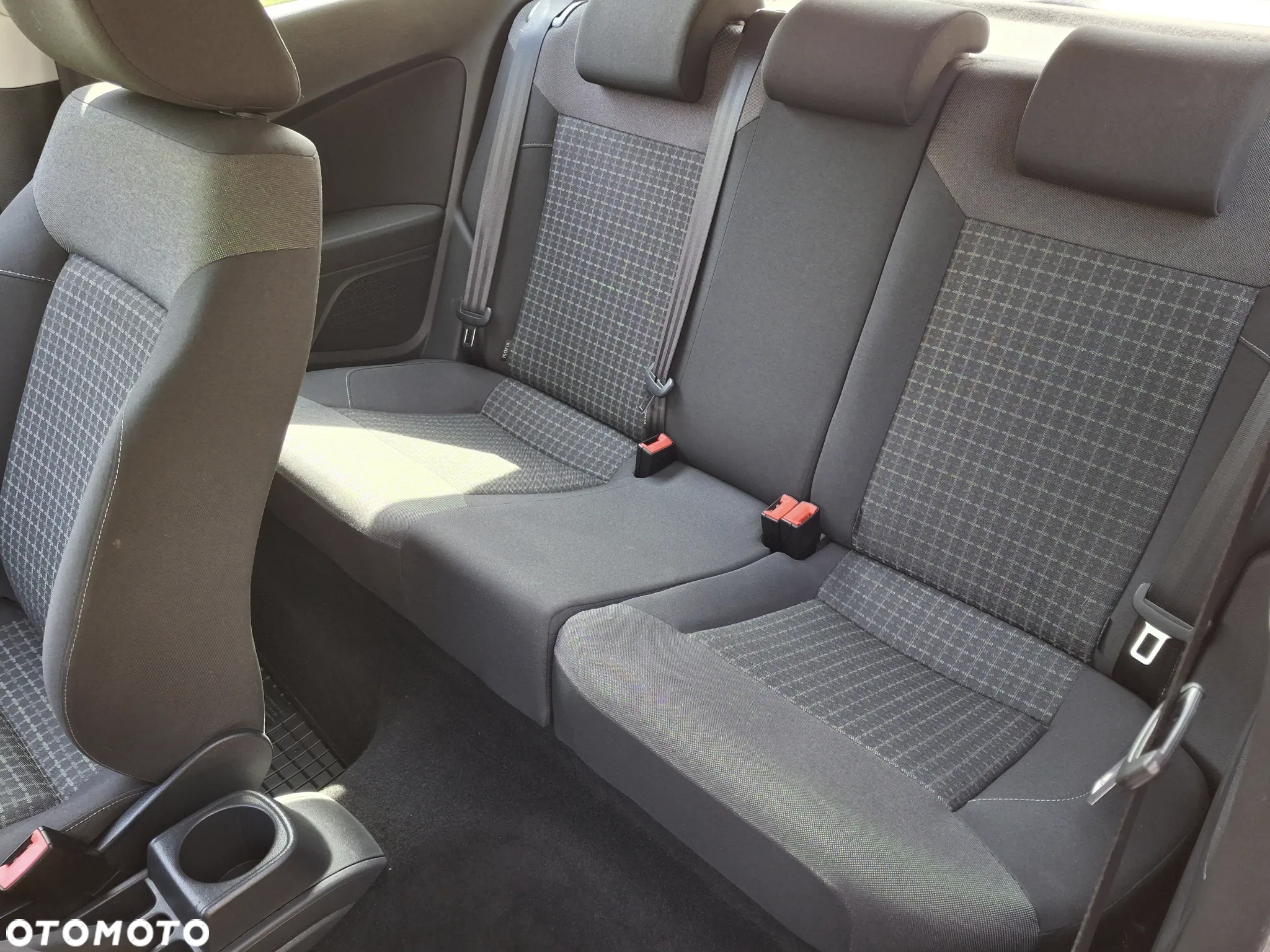 Volkswagen Polo 1.4 TDI (Blue Motion Technology) Highline - 14