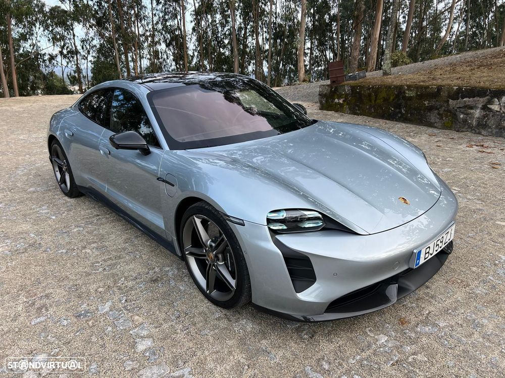Porsche Taycan Turbo S - 1