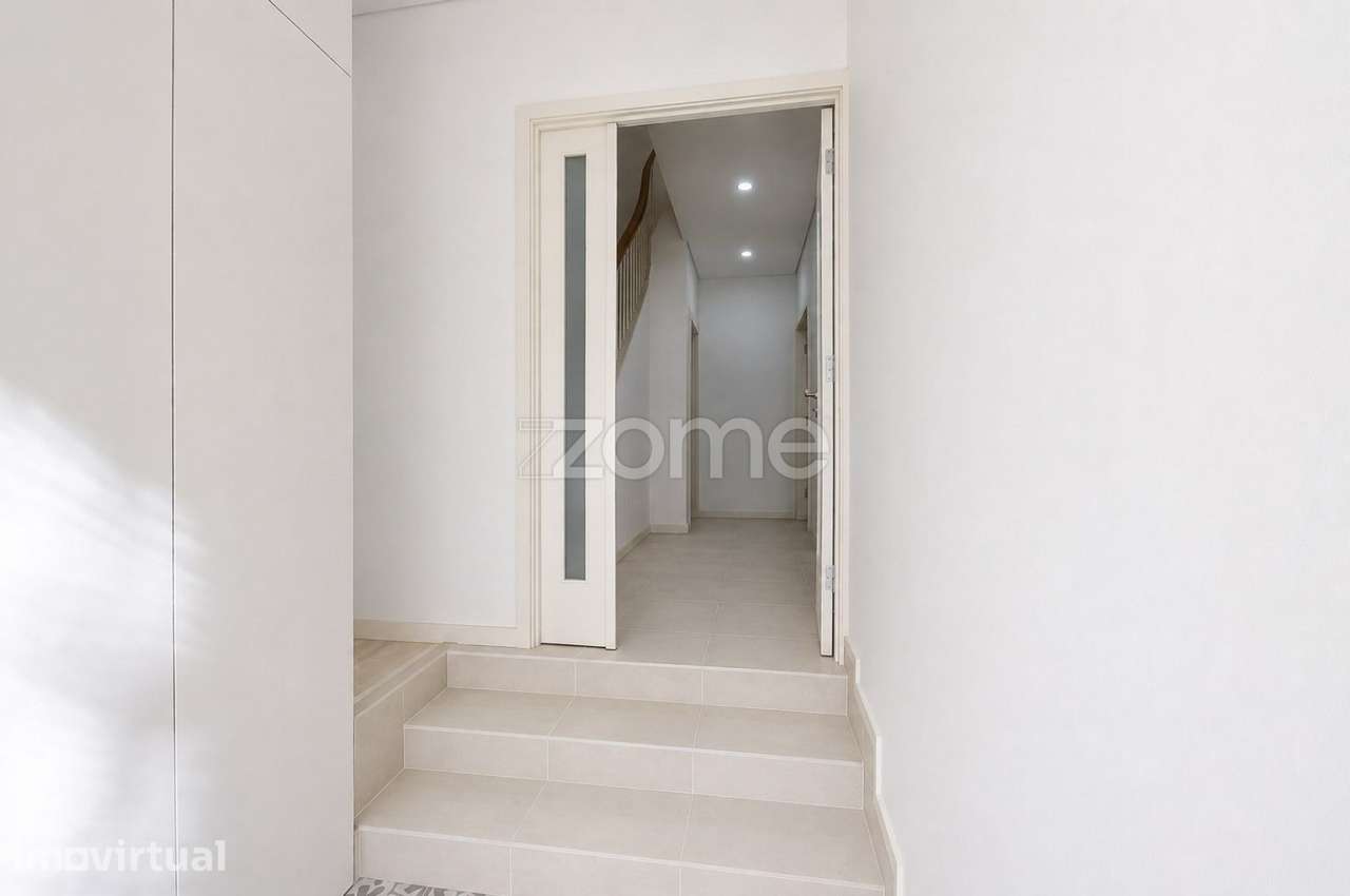 Moradia T3+2 Renovada com Jardim e Terraço, Paranhos, Porto - Grande imagem: 2/30