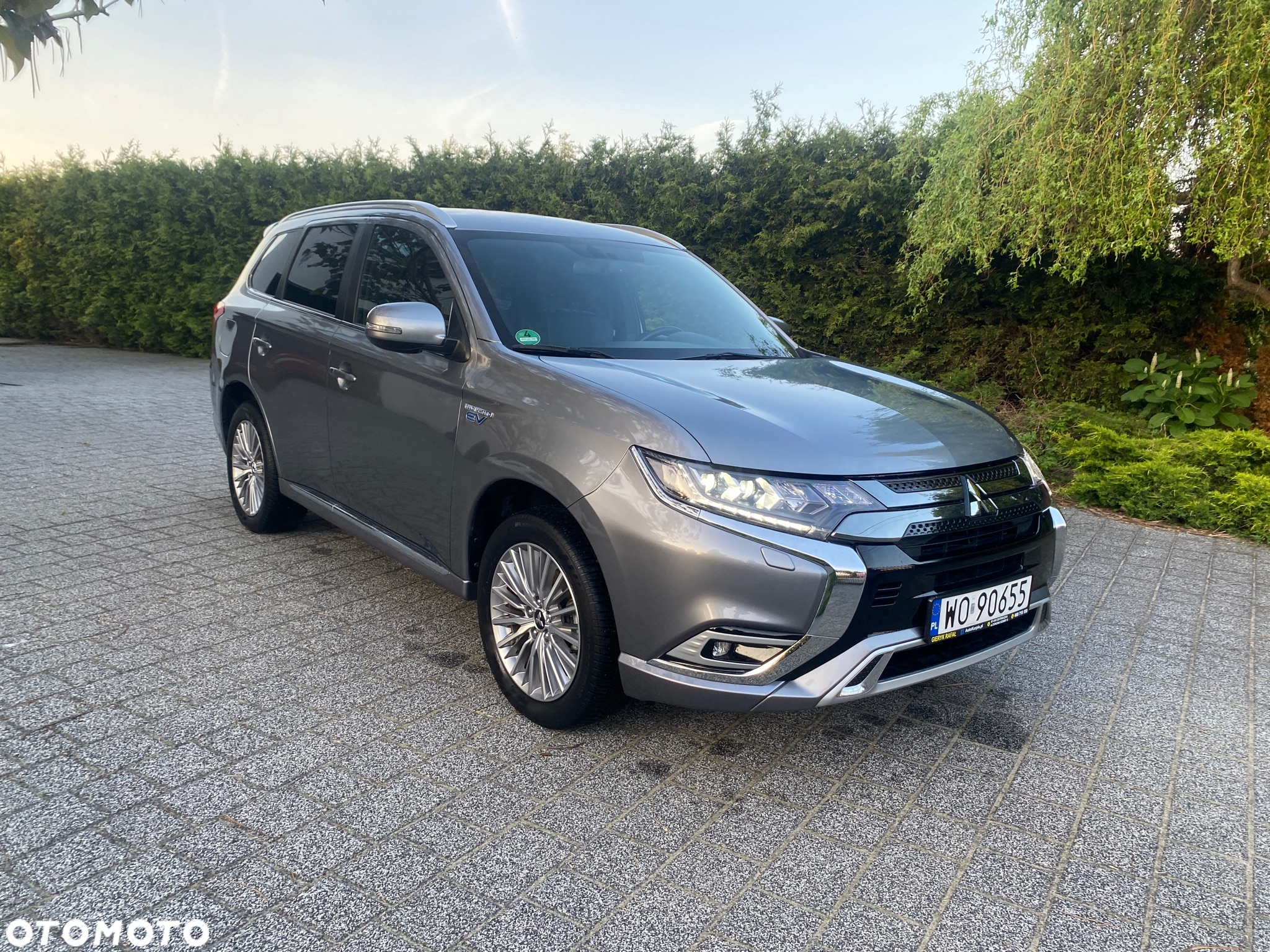 Mitsubishi Outlander 2.4 4WD Plug-In Hybrid Diamant - 4