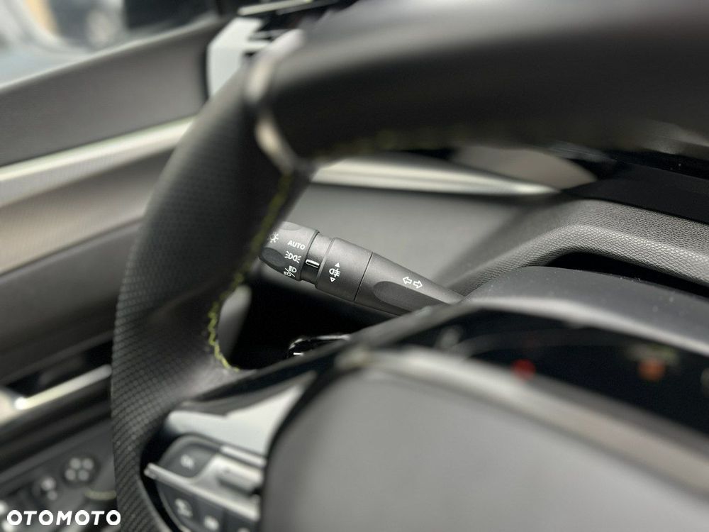 Peugeot 308 1.2 PureTech GT S&S EAT8 - 33