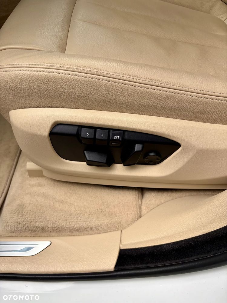 BMW X5 xDrive35i Edition Exclusive - 14