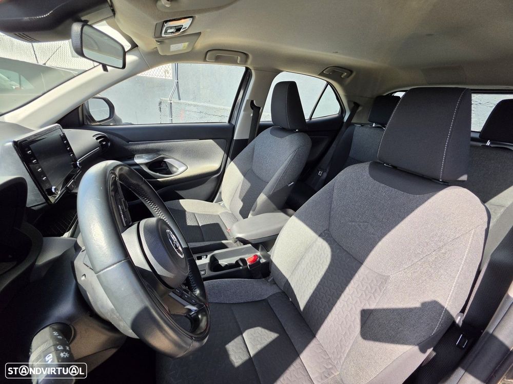 Toyota Yaris Cross 1.5 HDF Comfort Plus - 3