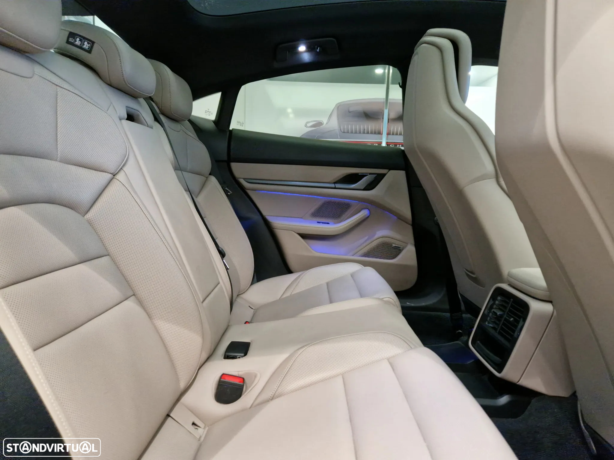 Porsche Taycan Standard - 27
