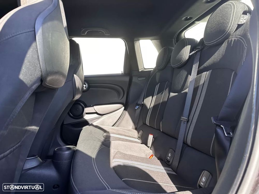 MINI 5 Portas Cooper D - 15