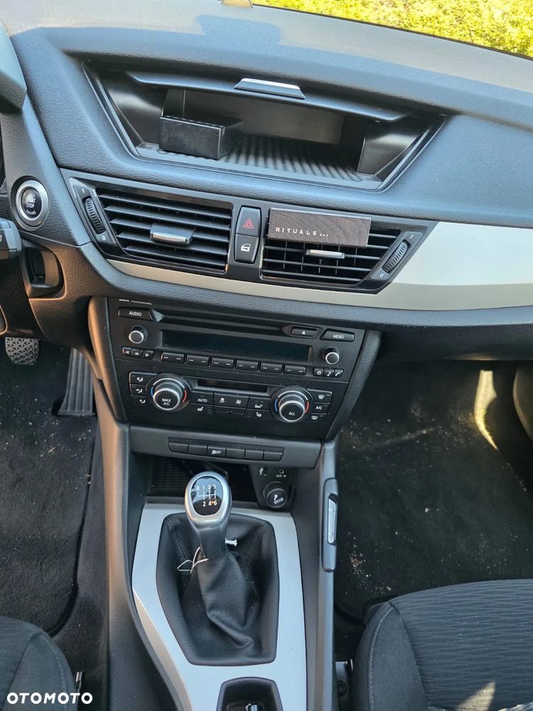 BMW X1 sDrive18i - 10