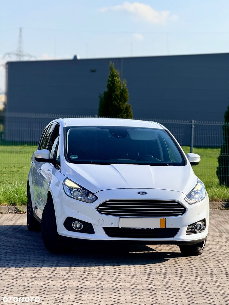 Ford S-Max 2.0 EcoBlue Titanium - 24