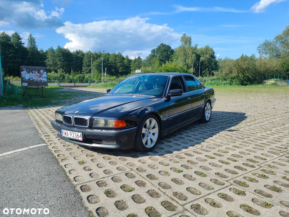 BMW Seria 7 - 1