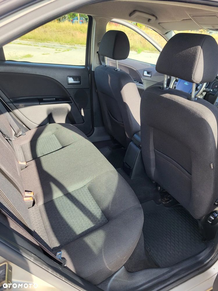 Ford Mondeo 2.0 TDCi Trend X - 9